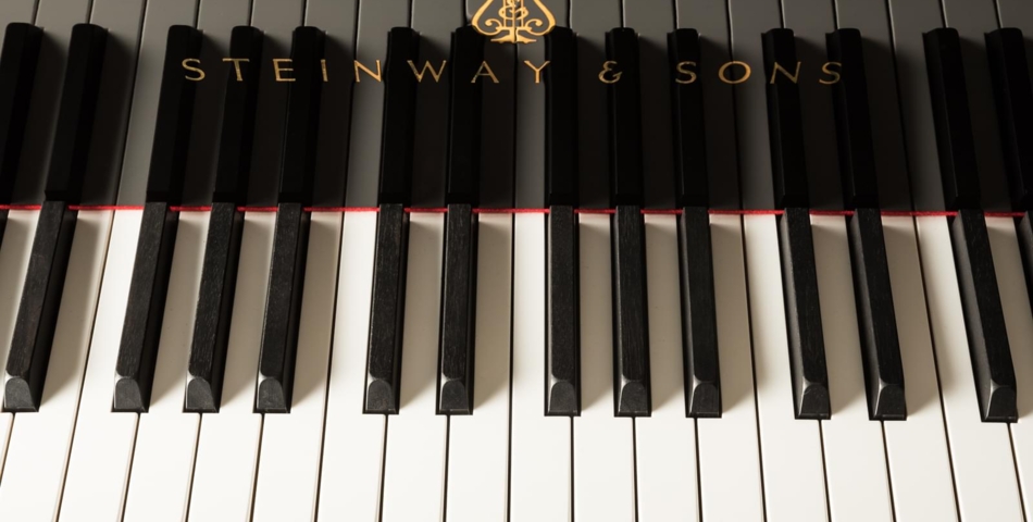 specialiste piano acoustique service concert aix en provence